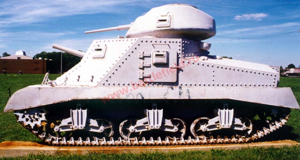 Британская модификация танка M3 «General Grant», в СССР не поставлялась. Основным отличием была новая башенка для 37-мм пушки.