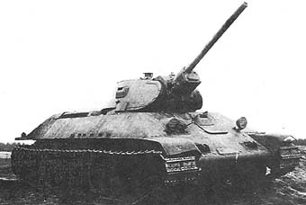 T-34 с пушкой Ф-34 на испытаниях на Гороховецком полигоне. Ноябрь, 1940